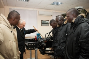«КрАЗ» провел обучающие курсы для механиков из Сенегала