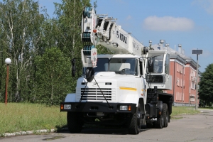 25-тонний автокран МКТ-25 на базі КрАЗ- 65053 працюватиме в ТОВ «Феррострой»