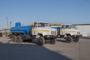 Oil and gas industrial tank truck on KrAZ-63221 basis for Ukrnafta