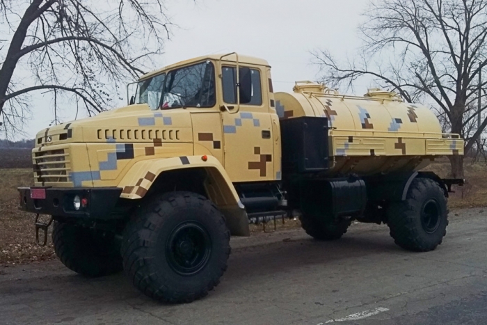 “AutoKrAZ” Adds the КrАZ-5233ВЕ Tank Truck to its Line-up of Military Vehicles