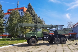 KrAZ Crane Truck for Ukrainian Army: in Partnership of Two Ukrainian Companies