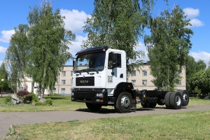 Agrarians choose AutoKrAZ: The chassis KrAZ-6511H2 was shipped for installation of cistern AC-12.